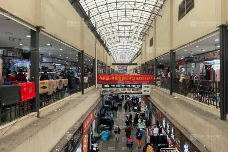 江干区百货批发市场，繁荣商贸的脉搏